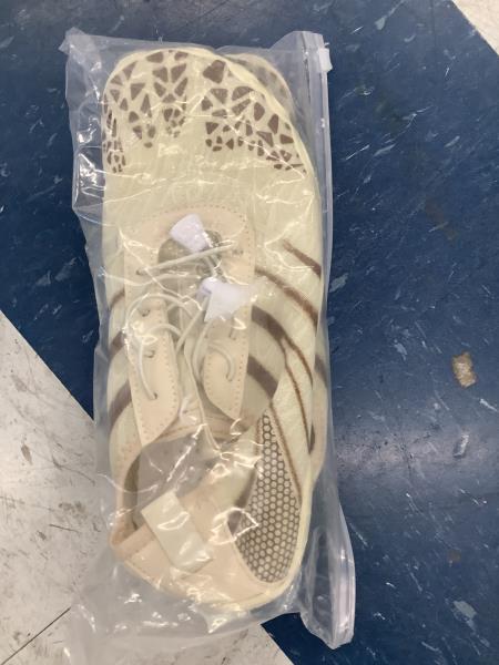 Vibram FiveFingers Women's KSO EVO - Minimalist Training Shoes Retail $95.00