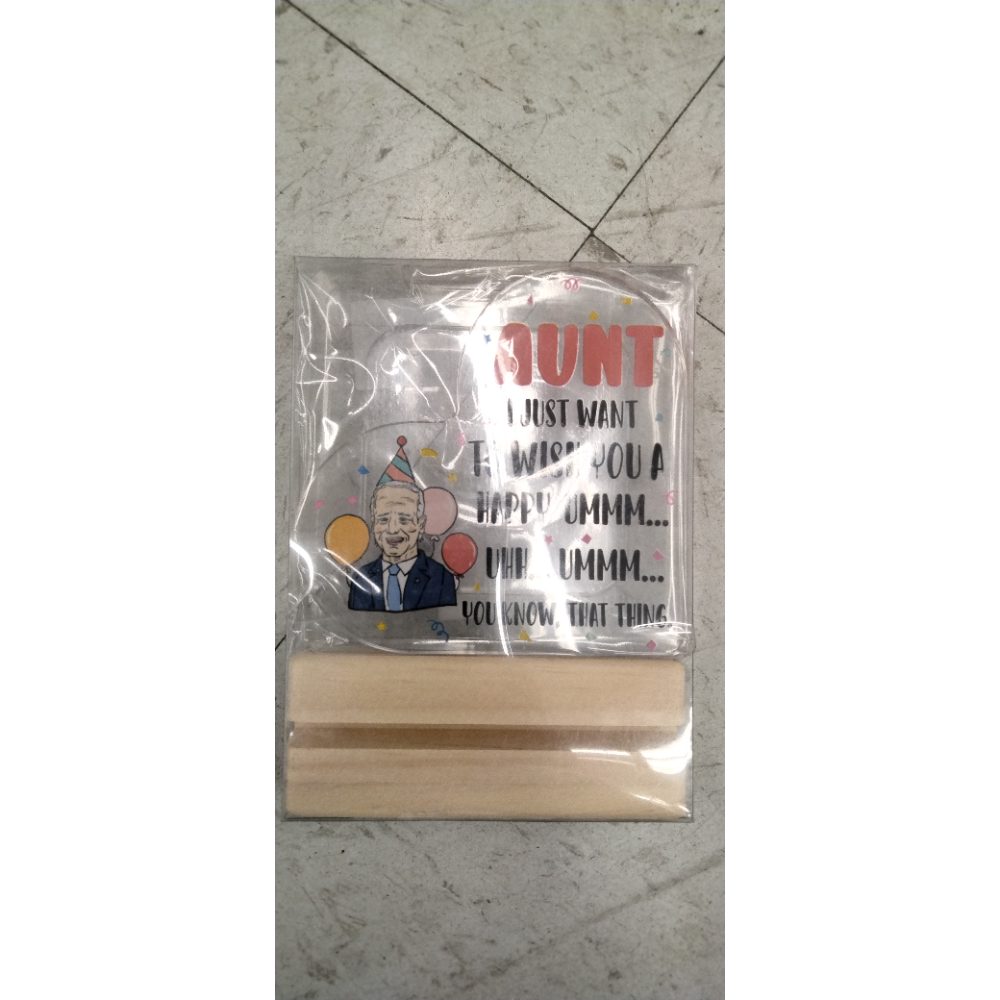 Aunt Gifts for Birthday Unique Gift Ideas for Auntie Birthday Party Balloon Heart Shaped Acrylic Sign Plaque with Wood Stand for Home Office Bedroom Living Room Desk Table