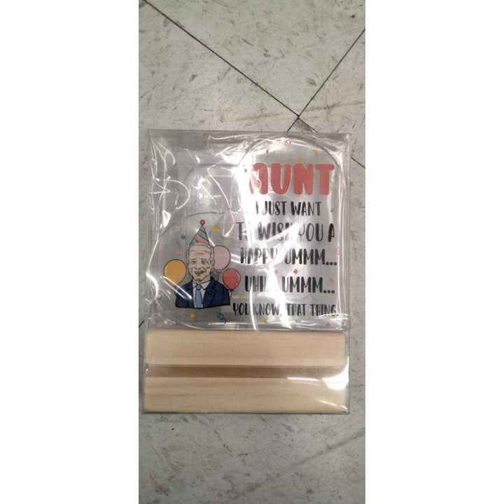 Aunt Gifts for Birthday Unique Gift Ideas for Auntie Birthday Party Balloon Heart Shaped Acrylic Sign Plaque with Wood Stand for Home Office Bedroom Living Room Desk Table