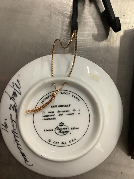 Duncan Royal "Kris Kringle" Limited Edition Collector Plate Retail $24.99