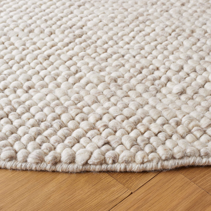 SAFAVIEH Area Rug 6x9 - Natura Collection - Beige & Ivory, Handmade Wool Blend, Textured Design, Ideal for Living Room, Bedroom, Dining Space (NAT425B) Retail $183.60