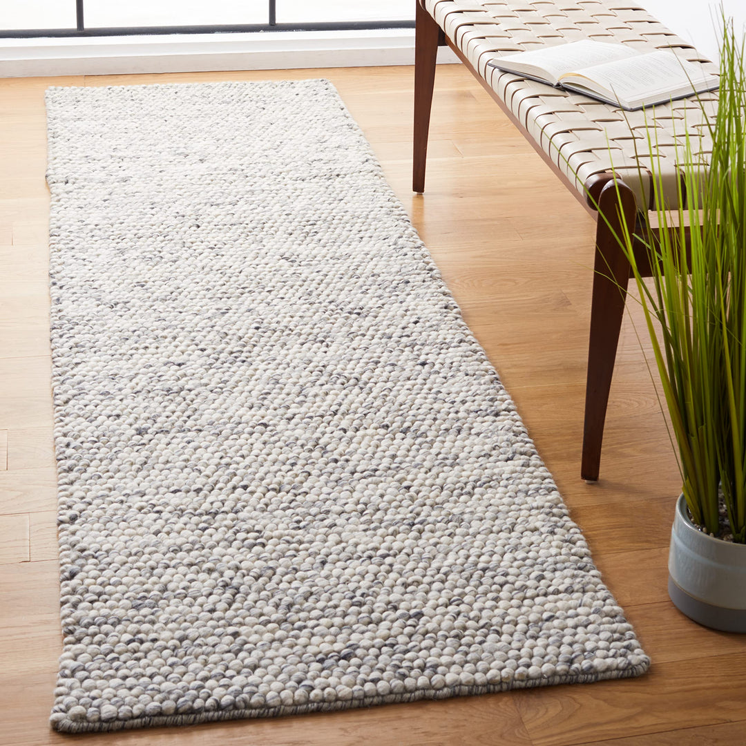 SAFAVIEH Natura Collection Runner Rug - 2'3" x 6', Light Grey & Ivory, Handmade Wool Blend, Textured Design, Ideal for Hallway, Bedroom, Foyer (NAT620G) Retail $80.20