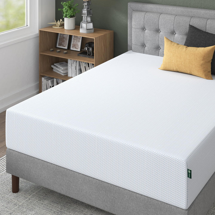 ZINUS 12 Inch Green Tea Cooling Gel Memory Foam Mattress, Fiberglass Free, Cooling Gel Foam, Pressure Relieving, CertiPUR-US Certified, Mattress in A Box, Queen Retail $228.00
