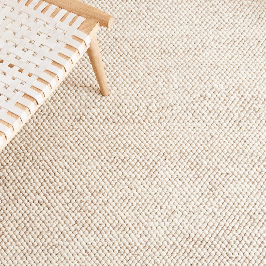 SAFAVIEH Area Rug 6x9 - Natura Collection - Beige & Ivory, Handmade Wool Blend, Textured Design, Ideal for Living Room, Bedroom, Dining Space (NAT425B) Retail $183.60