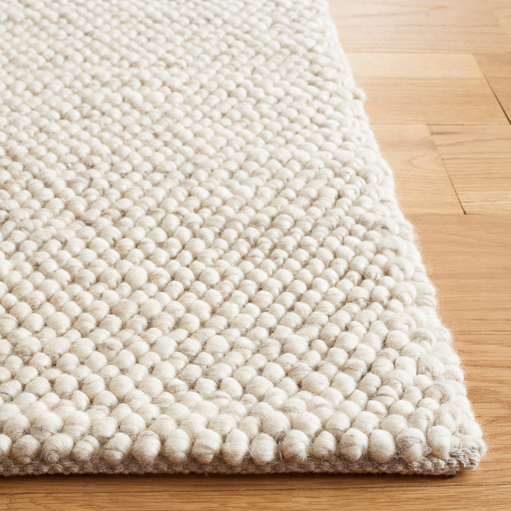 SAFAVIEH Area Rug 6x9 - Natura Collection - Beige & Ivory, Handmade Wool Blend, Textured Design, Ideal for Living Room, Bedroom, Dining Space (NAT425B) Retail $183.60