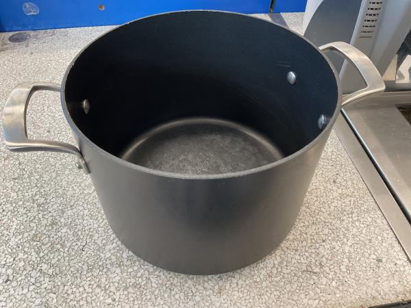 Kirkland signature Brand Stock Pot - Durable Construction Retail $20.99
