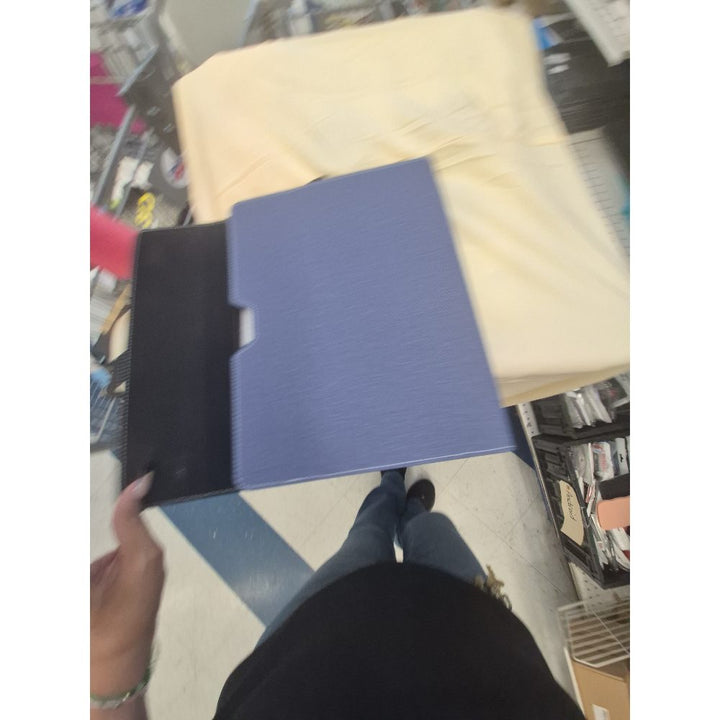 Amazon Basics - Expanding File Folder, 13 Pockets, Blue