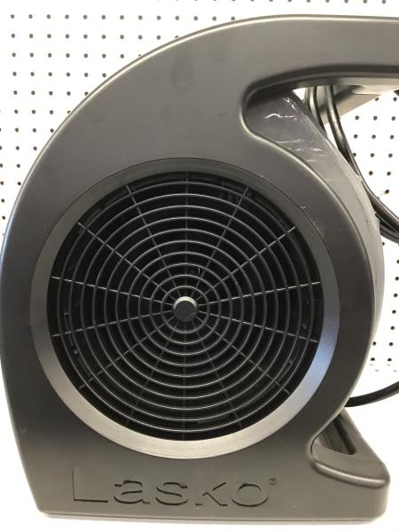 Lasko U15720 Blower Fan - 3-Speed, Utility Outlets, Black Retail $45.00