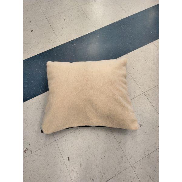 Cozy Pet Bed - Plush, Soft, Square, Comfortable Retail $25.00