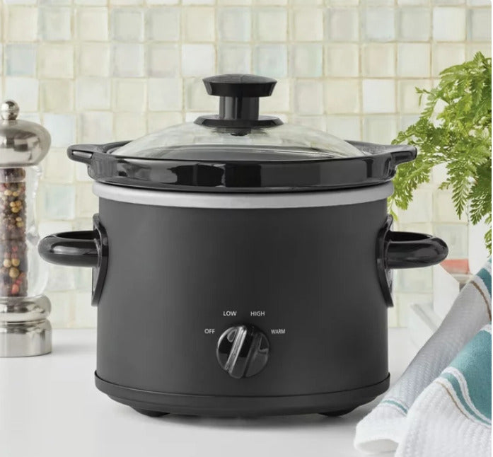 Mainstays 2 QT Slow Cooker  Matte Black Finish  Removeable Stoneware Pot  Model MS54100112165B Retail $11.48