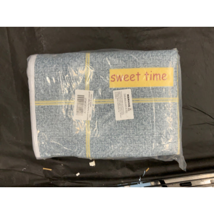 Sweet Time Throw Blanket - Soft Fabric, Stylish Design, Home Decor
