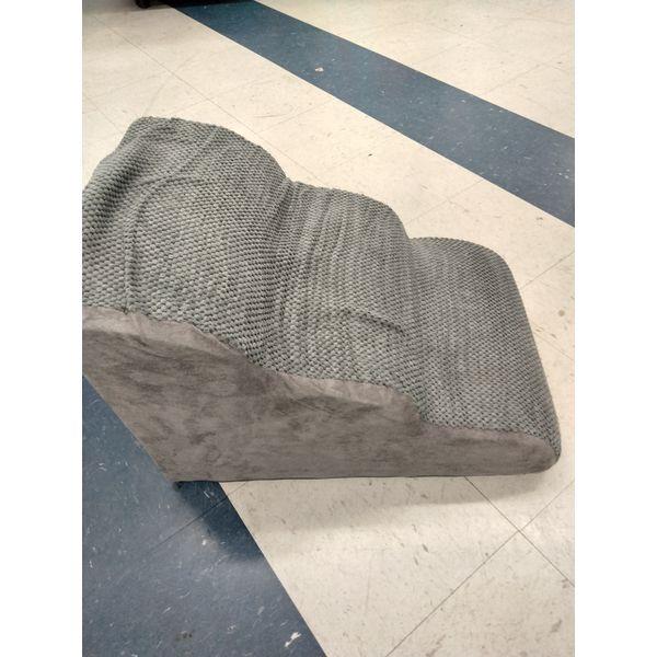 Pet Stairs - 3-Step, Gray, Knitted Fabric Retail $45.00