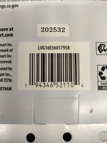 onn. iPhone 16e/15/14/13 Phone Case - 10' Drop Protection, Standard Protection, Metallic Button Covers, Glitter Pink Retail $15.00