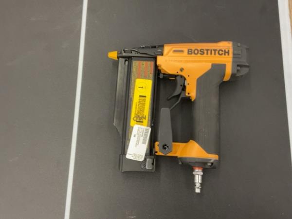 Bostitch Nailer - Pneumatic, Strip Nailer - Orange and Black Retail $150.00