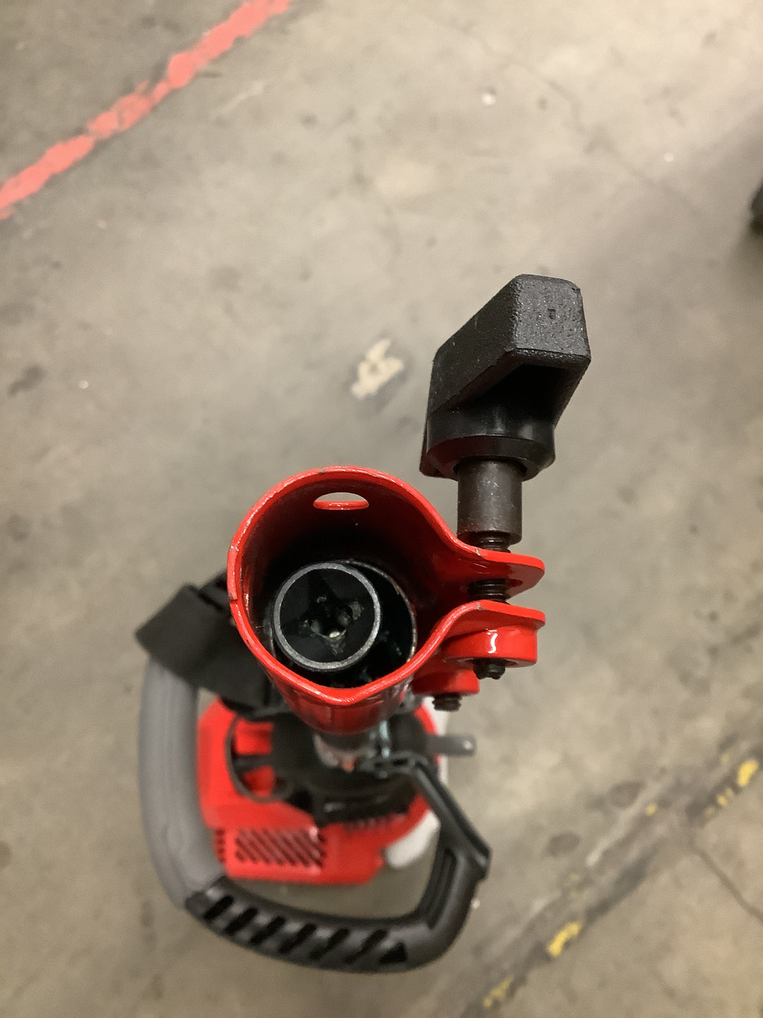 CM 17IN GAS ST TRIMMER 30CC 4CYC (NO TRIMMER) must be purchased as an accessory