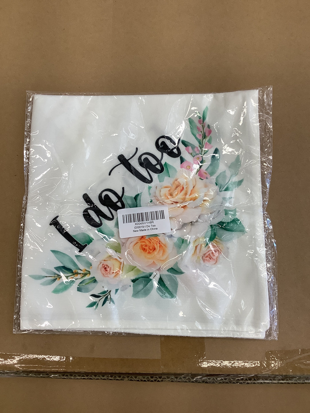 ZBBFSCSB I Do Too White Dog Bandana, Bridal Shower Gifts, Funny Flower Pattern Wedding Engagement Announcement, Getting Married Photo Prop Accessory for Newlywed Couple