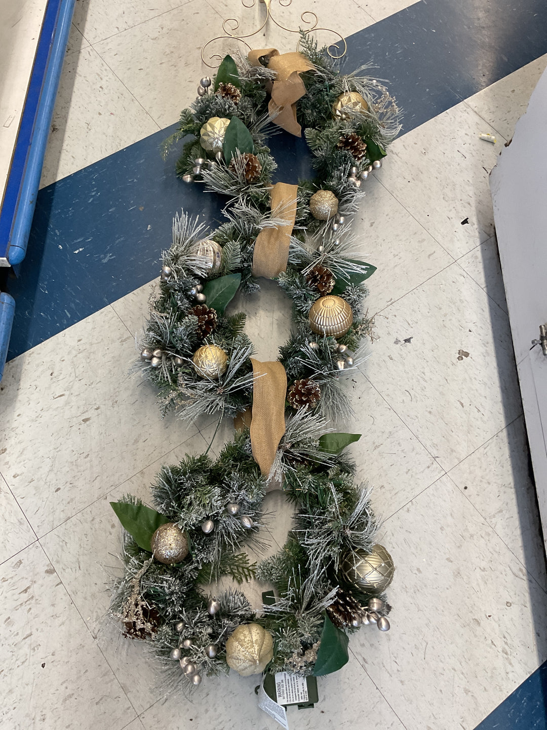 Member's Mark Pre-Lit Decorated Three Wreath Door Hanger - Champagne Gold Retail $120.00