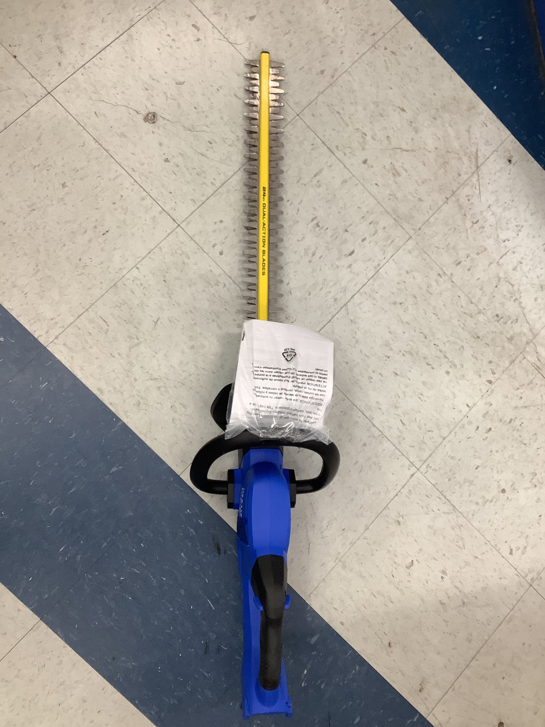 KOBALT 24v max HEDGE TRIMMER (NO BATTERY NO CHARGER)