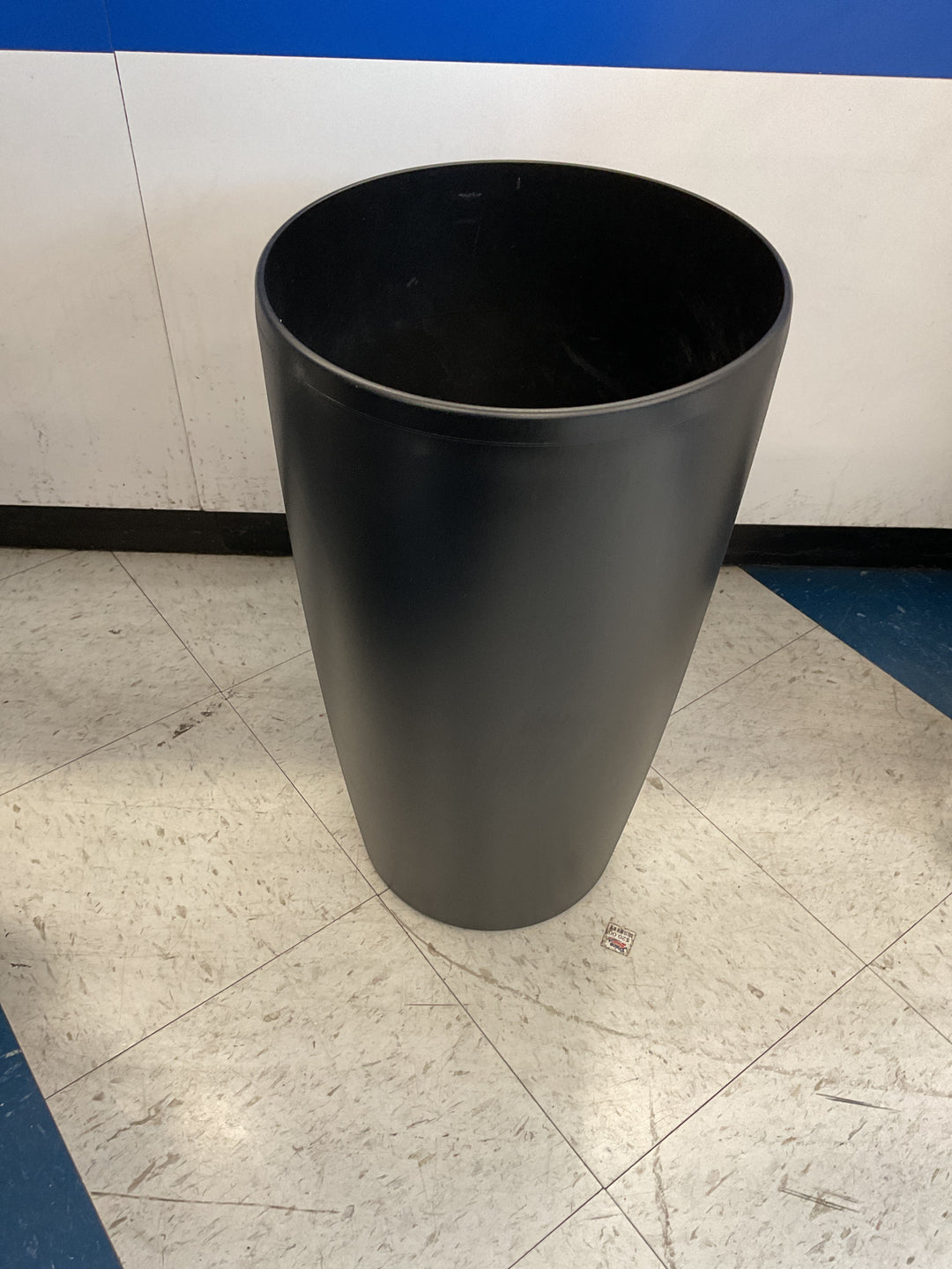 Round Tall Planters 22 inch, Large Planter for indoor outdoor plants, black