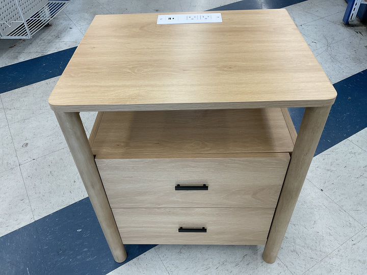 20”NIGHTSTAND WITN ChARGING STATIONS SOLID WOOD