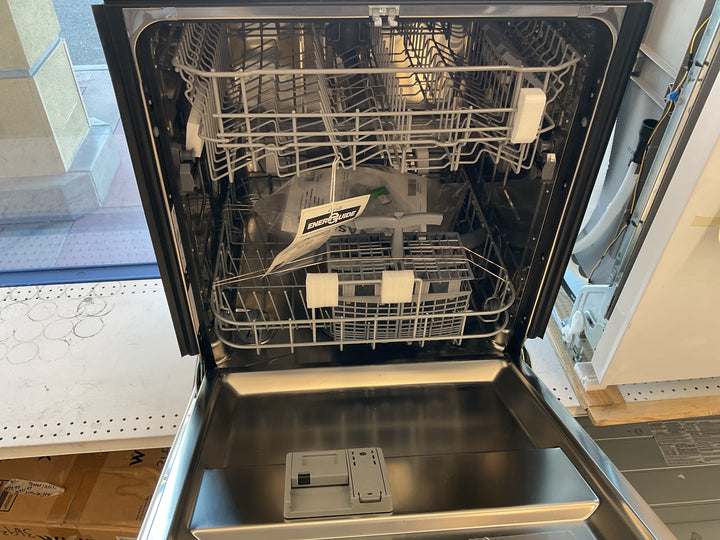GE ADA Compliant Stainless Steel Interior Dishwasher With Sanitize Cycle GDT226SGLWW
