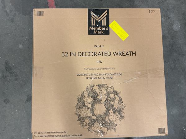 Pre-lit 32 in decorated wreath red Retail $75.18