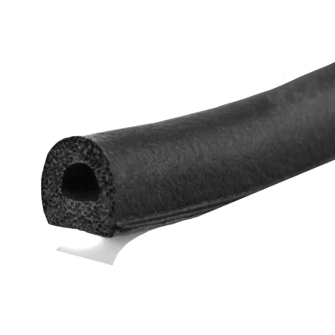 M-D Building Products 01025 17 ft. Black Small Rubber Auto & Marine Weatherseal for All Climates