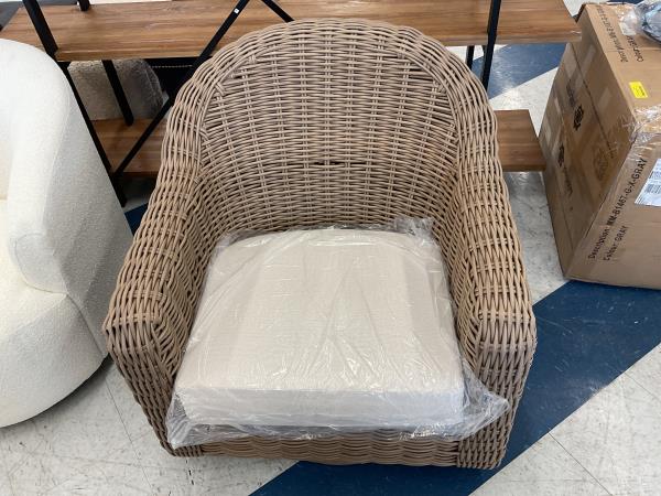 Better Homes & Gardens Bellamy Outdoor 1pk Swivel Glider Chair  Tan Wicker/Cream Cushion Retail $297.00