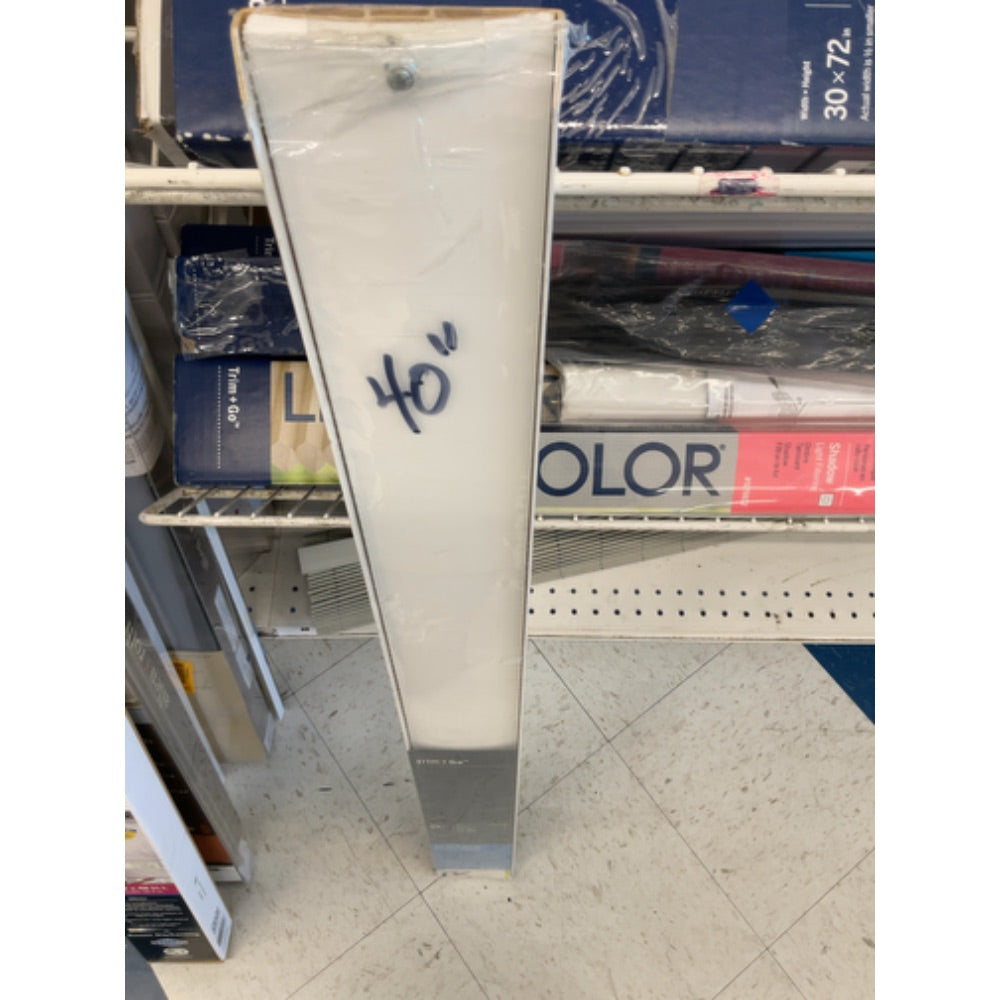 NEW LEVOLOR 54in Vertical Blind Crown Vanes White #14601