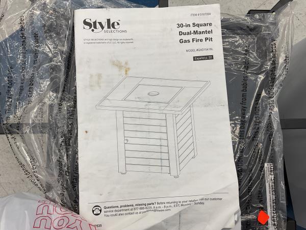 CLEARANCE- Style 30-in Square Dual Mantel Gas Fire Pit Retail $350.00