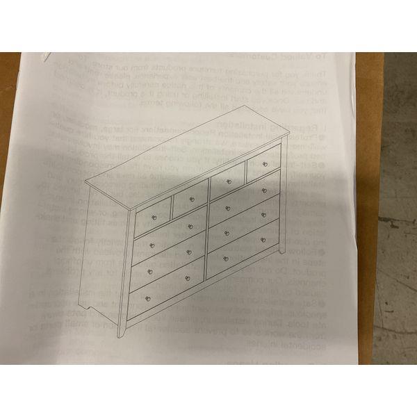 Unknown Brand 9-Drawer Dresser - Classic Design Retail $159.99