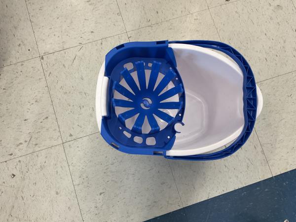Moxie Mop Bucket With Wringer, 12 Qt, Blue/White Retail $20.00
