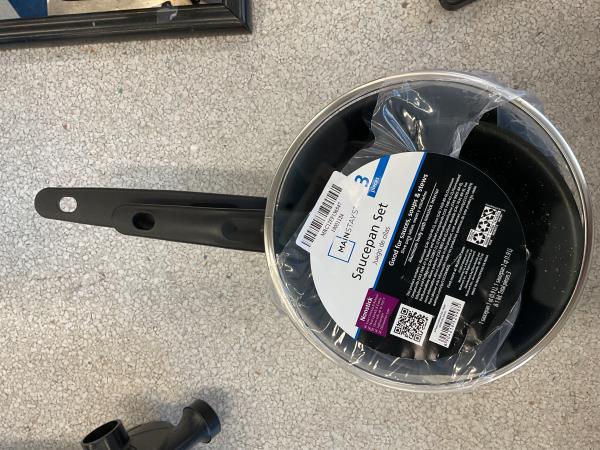 Mainstays 3 Piece Non-Stick Sauce Pans Black  1Qt & 2Qt with Single Lid Retail $14.77