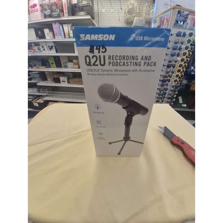 Samson Q2U, Recording and Podcasting Pack, USB/XLR Dynamic Microphone with Accessories