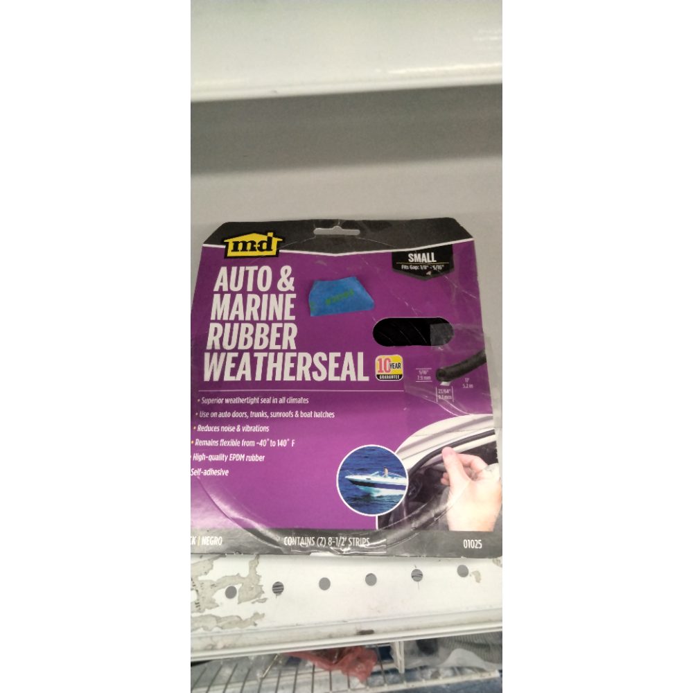 M-D Building Products 01025 17 ft. Black Small Rubber Auto & Marine Weatherseal for All Climates