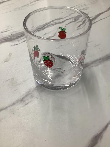 Glass Tumbler - Strawberry Design - Drinking Glass Retail $5.99