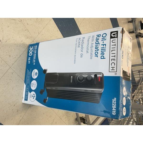 UTILITECH Oil-Filled Radiator - Adjustable Thermostat, 300 Sq Ft Retail $60.00