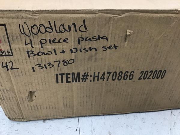 Temptations Woodland Set, 32oz Pasta Bowls, Deep Dish, White Retail $60.00