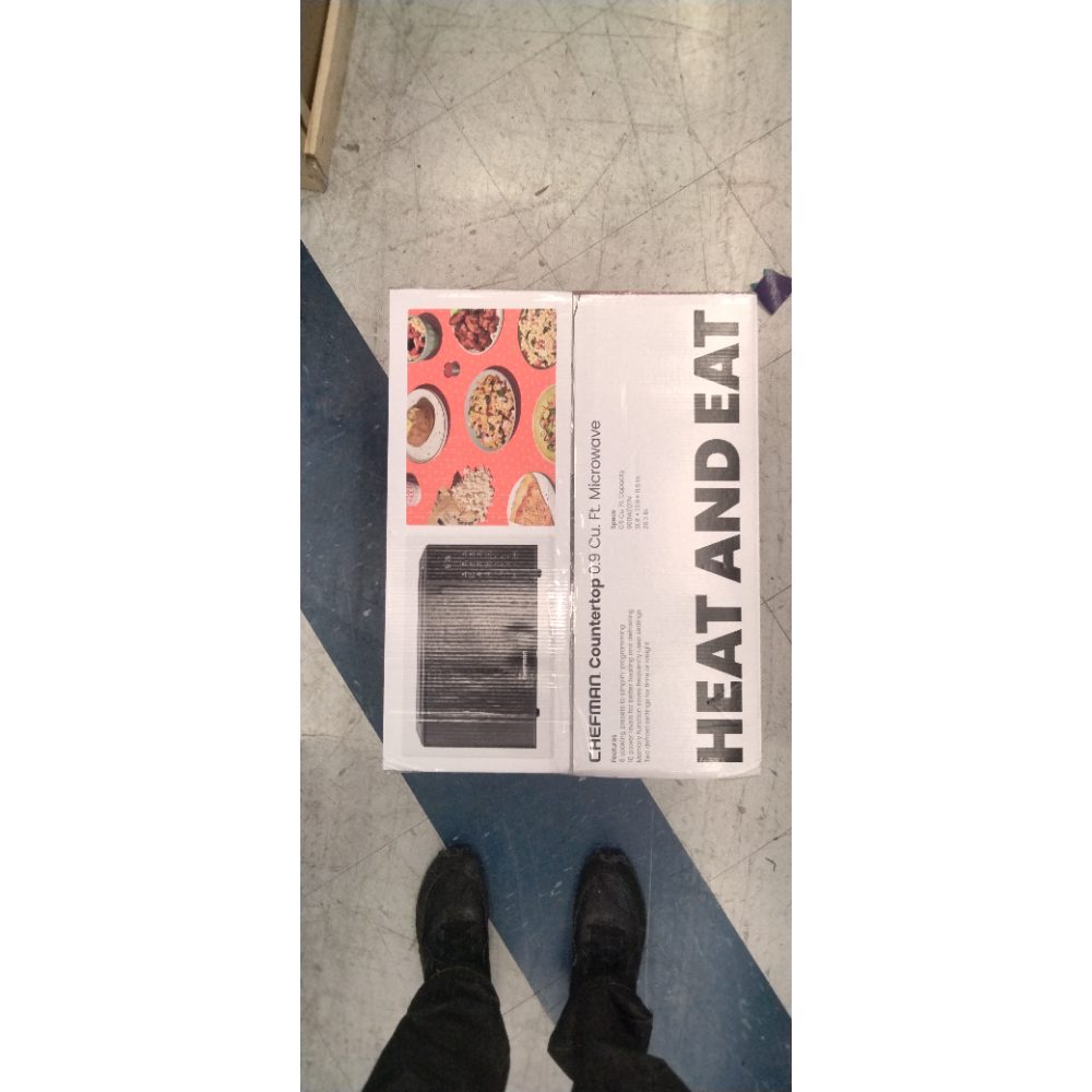 Chefman Countertop Microwave Oven 0.9 Cu. Ft., 900 Watts with 10 Power Levels, 6 Cooking Presets with One-Touch Express Cook, Eco Mode, Child Safety Lock, & Mute Button - Black