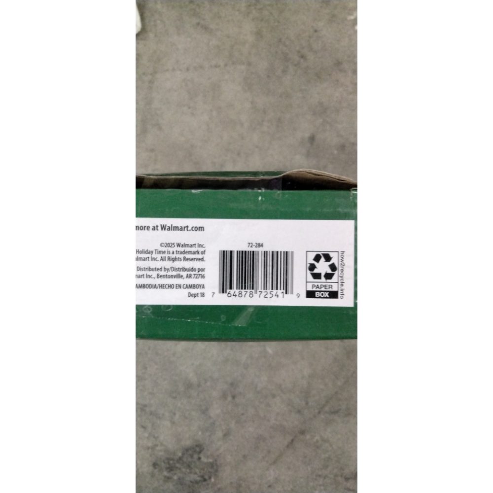 Holiday Time 100 Multicolor Mini Lights, LED, Indoor/Outdoor, Green Wire Retail $15.00