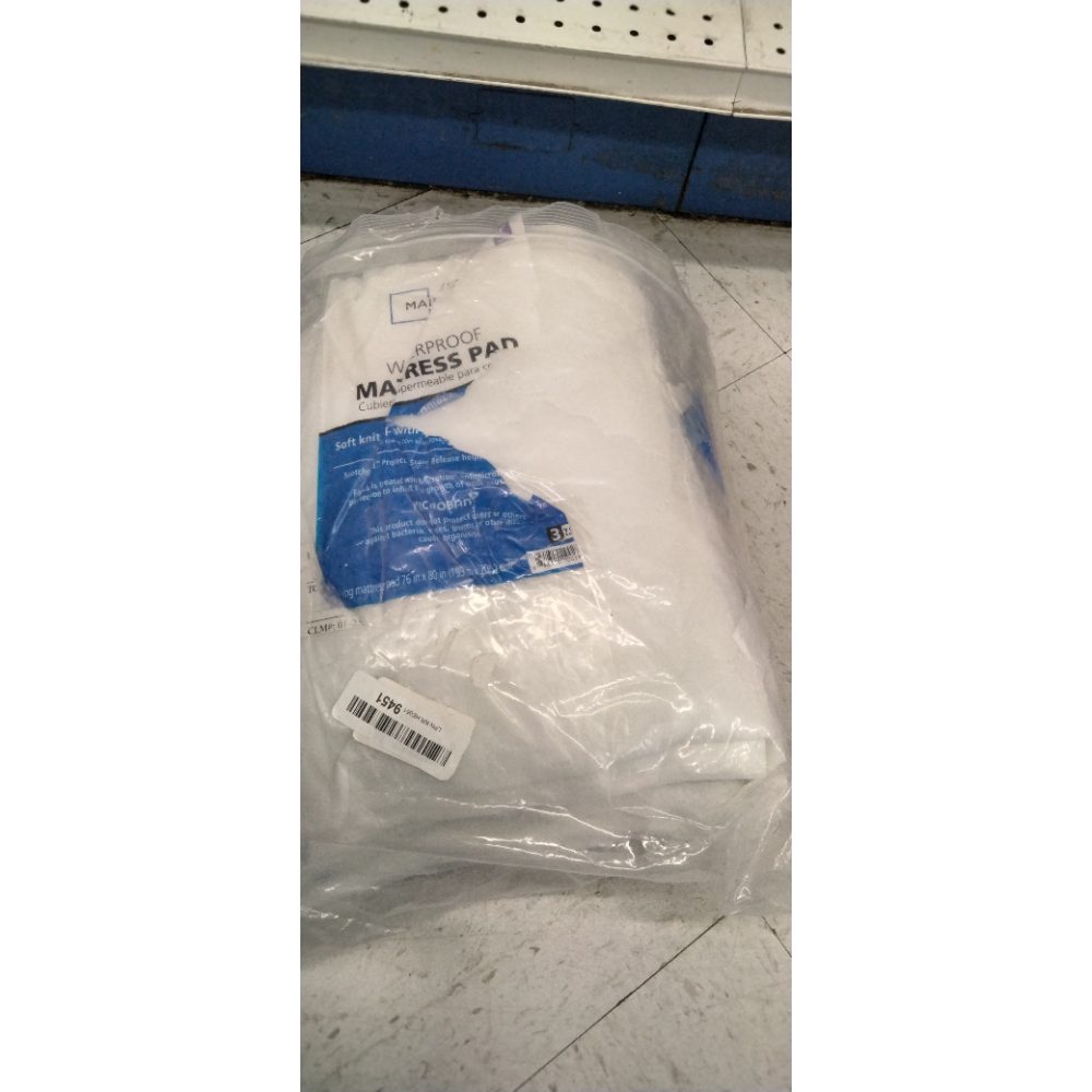 Mainstays Waterproof Mattress Pad  King 76 in X 80 in