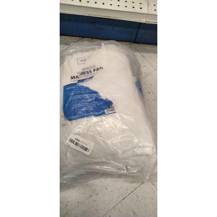 Mainstays Waterproof Mattress Pad  King 76 in X 80 in