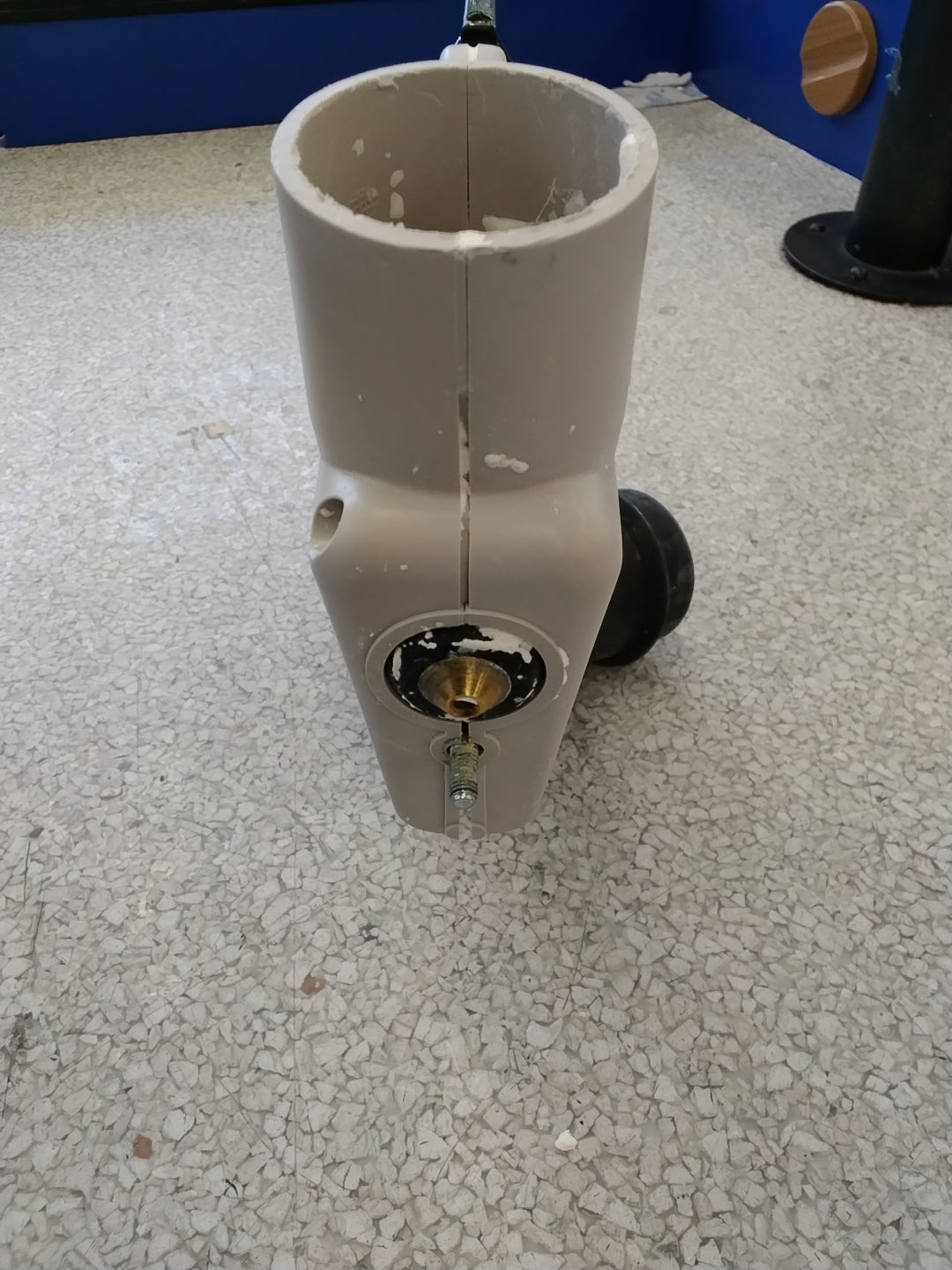 MARSHALLTOWN Sharpshooter 2.1 Hopper Gun, 2-Gallon Hopper, Soft Grip Trigger, Easily Adjustable, 45 Degree Angle Adapter, Made in The USA, SS21 USED ACCEPTABLE CONDITION MSSING PARTS SEE PICTURES