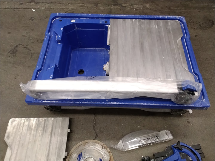 Kobalt 7-in 5-Amp Wet Tabletop Tile Saw-24-in Capacity-5-AMP Motor USED AS IS OK CONDITION MISSING PIECES TESTED WORKS