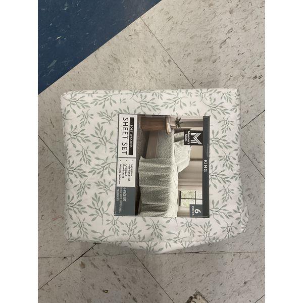 Member's Mark Soft Washed Sheet Set - King, 6-Piece, Wrinkle Resistant, Leaf Pattern Retail $60.00