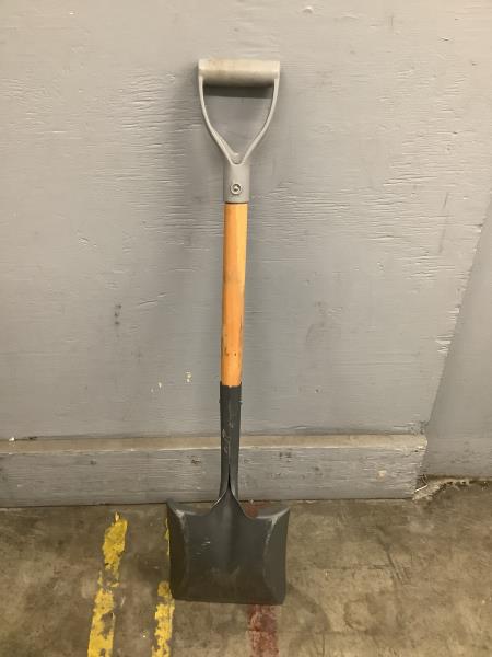 Project Source Square Point Shovel - Wood Handle Retail $24.99