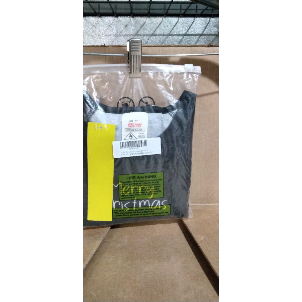 VENTELAN Family Matching Christmas Pajamas Set Holiday Santa Claus Sleepwear Xmas PJS Set for Couples and Kids,3Y Retail $16.00