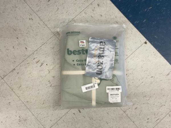BESTOUGH Cozy Bedding - Duvet Cover Set, Cozy Comfort Retail $35.00