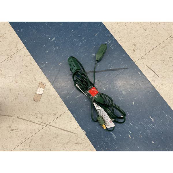 Extension Cord - Outdoor Heavy Duty, Weatherproof, 25 ft, Green Retail $25.00