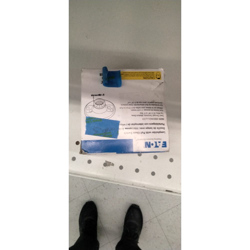 Lampholders/Adaptors/Accessories EA
